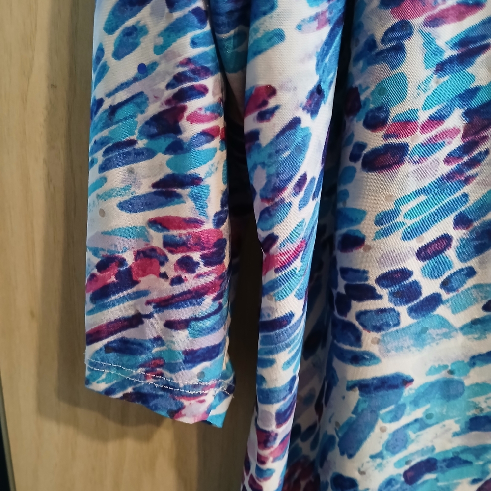 Multicolor Abstract Blouse - Picture 6 of 10